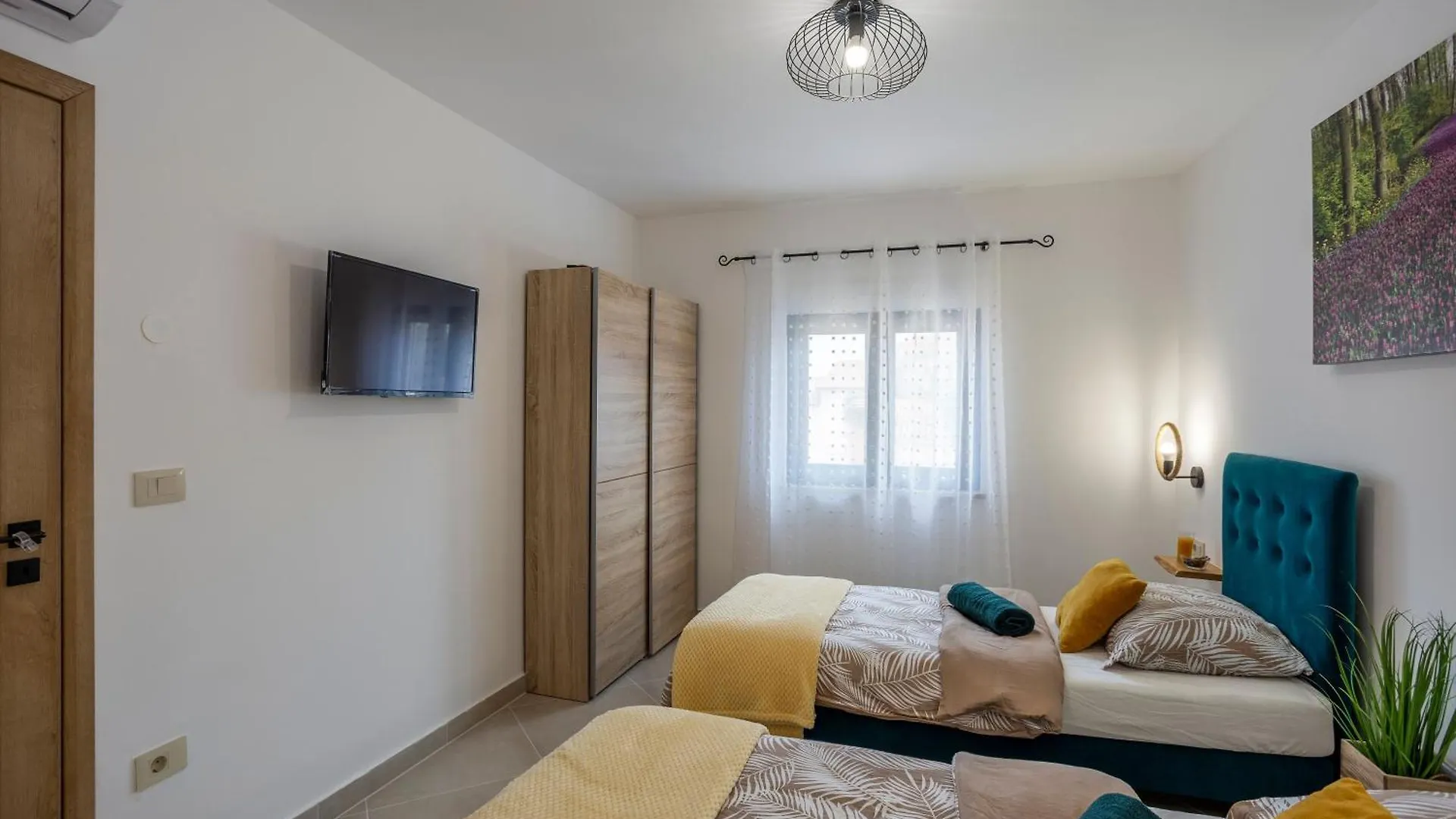 Žminj Schoenes Ferienhaus In Modrusani Mit Grossem Garten