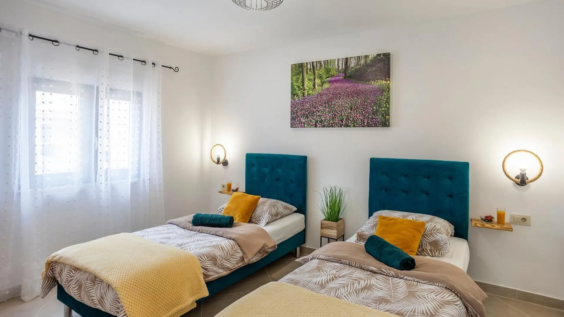 Žminj Schoenes Ferienhaus In Modrusani Mit Grossem Garten בית נופש